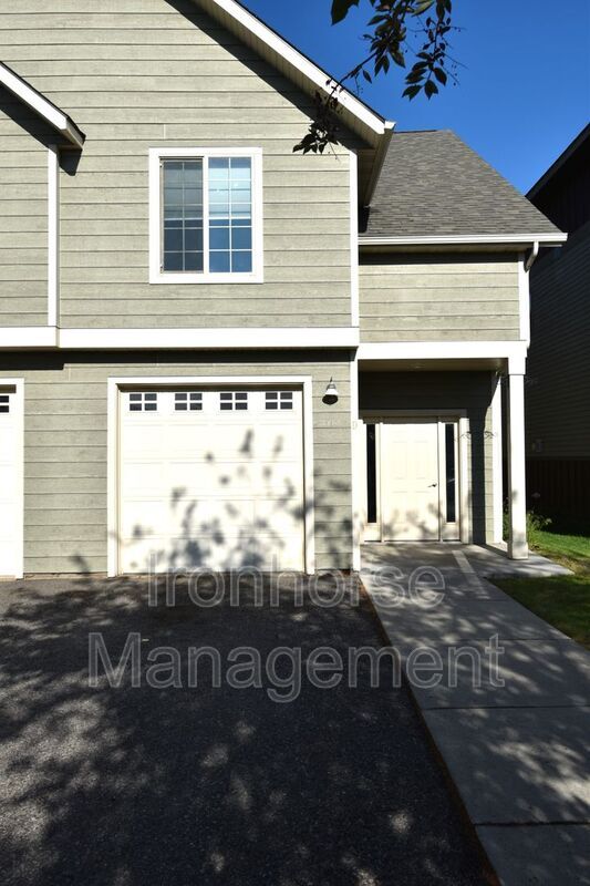 Building Photo - 623 Westgate Ave