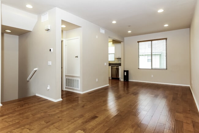 Building Photo - 12822 Manhattan Ct