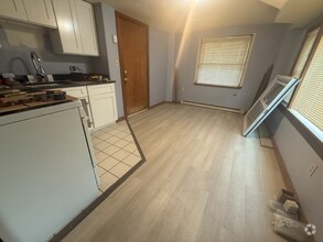 Building Photo - 19 I St