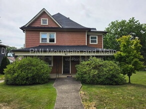 Building Photo - 41 Westwood Pl