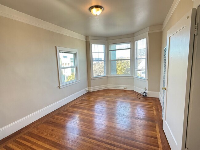 Foto del edificio - 5826-5830GearyBlvd