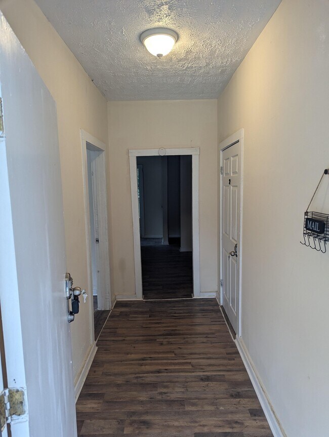 Building Photo - 1031 Fort Hill St