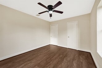 Building Photo - 7526 Bywood St