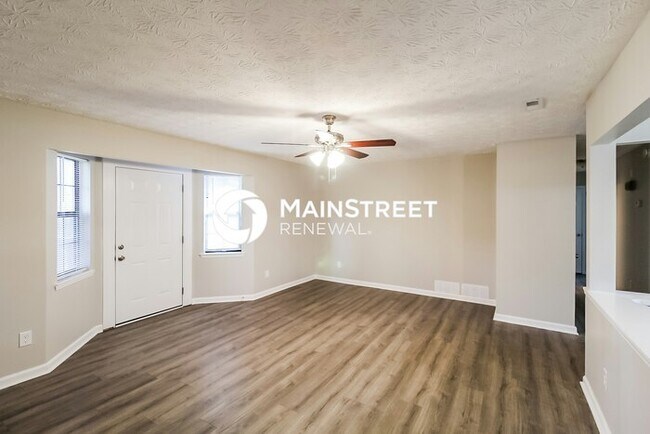Foto del edificio - 3 Bedroom Pet-Friendly Home in Jonesboro, GA with Main Street Renewal