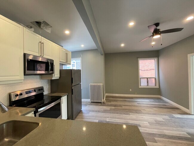 Photo du bâtiment - 822 Dundas St W