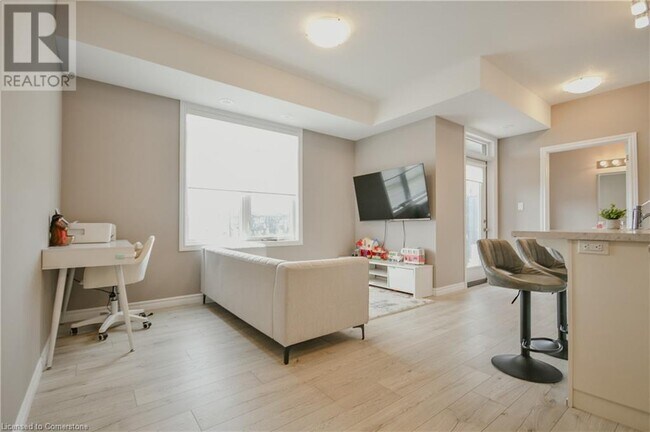 Photo du bâtiment - 98 Oat Ln