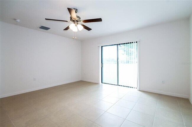 Foto del edificio - 8615 Silverbell Loop