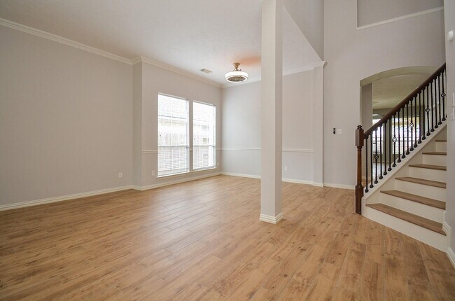 Foto del edificio - 4007 Gazebo Ln