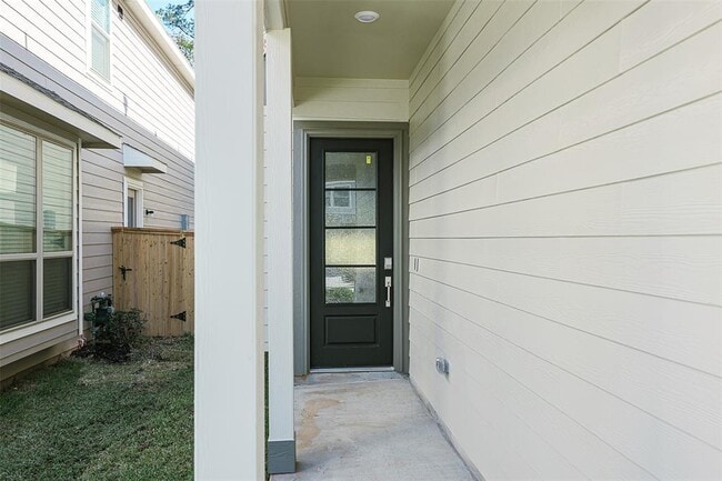 Building Photo - 625 Royal Arch Dr