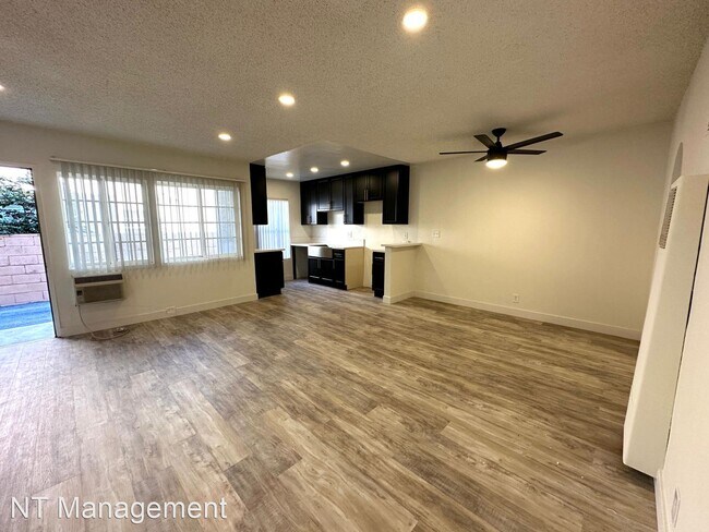 Foto del edificio - 1 br, 1 bath Apartment - 3419-31 Keystone ...