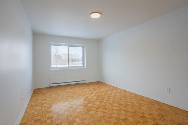 Building Photo - 2700 Thimens