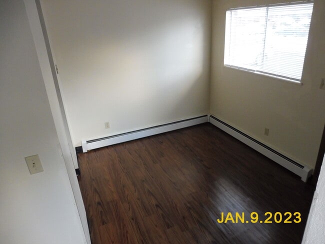 Building Photo - 30 Emery Way