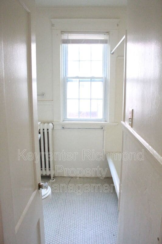 Building Photo - 3113 Lamb Ave