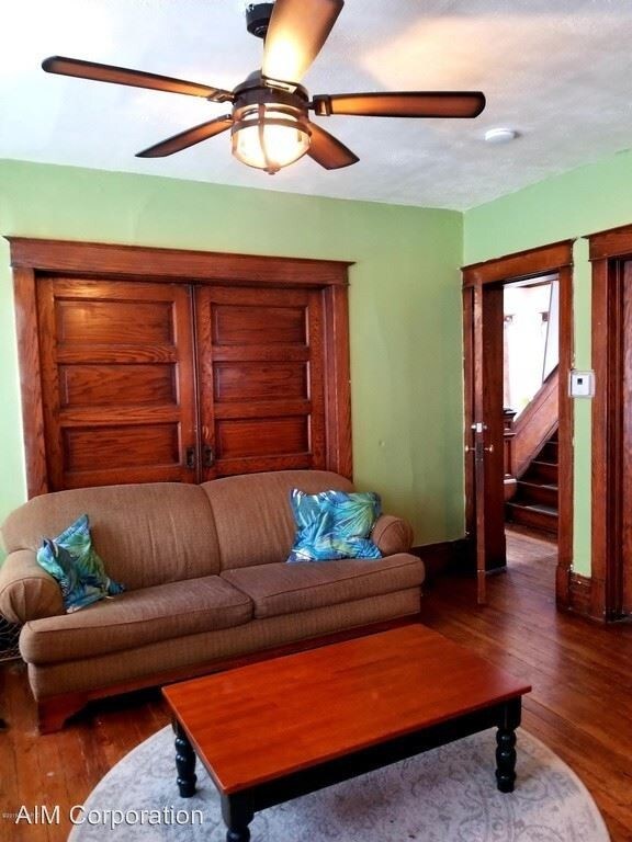 Foto del edificio - 5 br, 2.5 bath House - 1006 S Park St