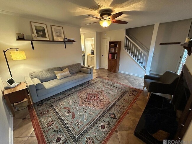 Foto del edificio - 929 Ridgepoint Ct