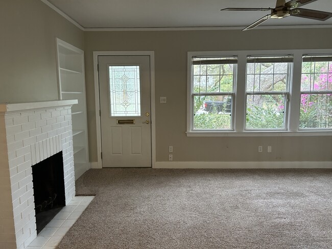 Building Photo - 1701 E Bobe St