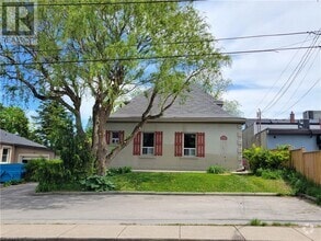 Building Photo - 303 E 19th St