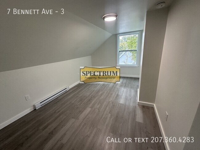 Foto del edificio - 7 Bennett Ave