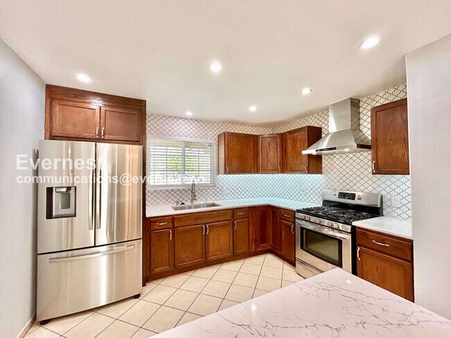 Foto del edificio - 3030 Anzio Dr