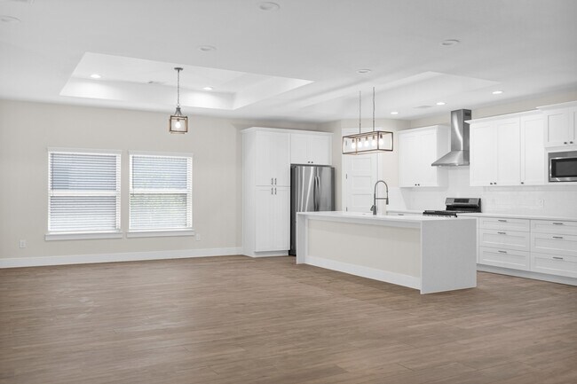 Building Photo - 257 Bentwood Dr