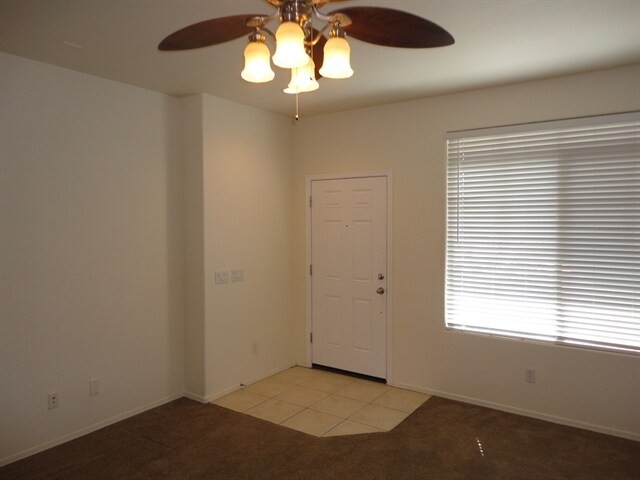 Building Photo - 1328 E Weatherby Way