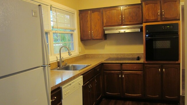 Foto del edificio - 490 Burnt Ember Ln