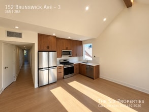 Building Photo - 152 Brunswick Ave