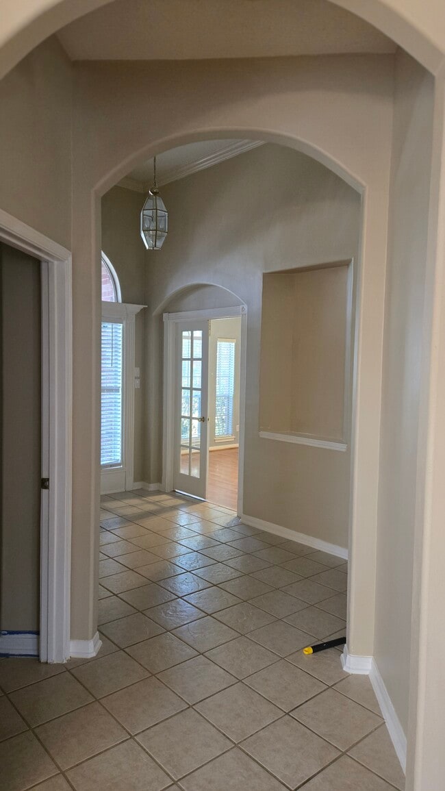 Foto del edificio - 10008 Chestnut Creek Way