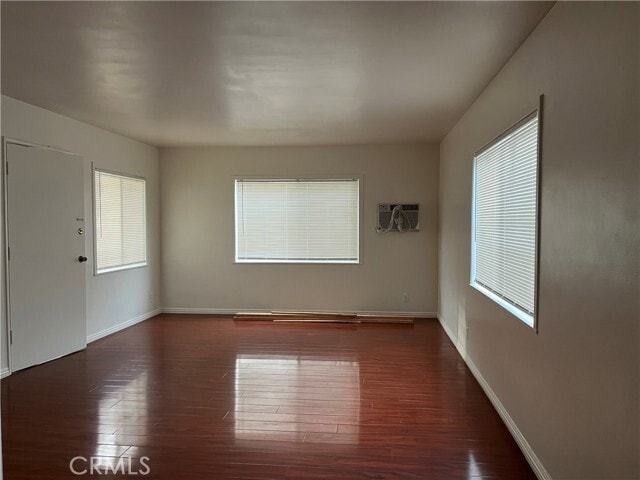 Building Photo - 220 S Olive Ave