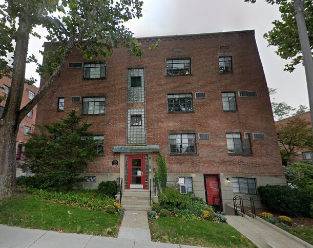 Primary Photo - 70 Saint Paul St