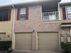 Building Photo - 7350 Kirby Dr