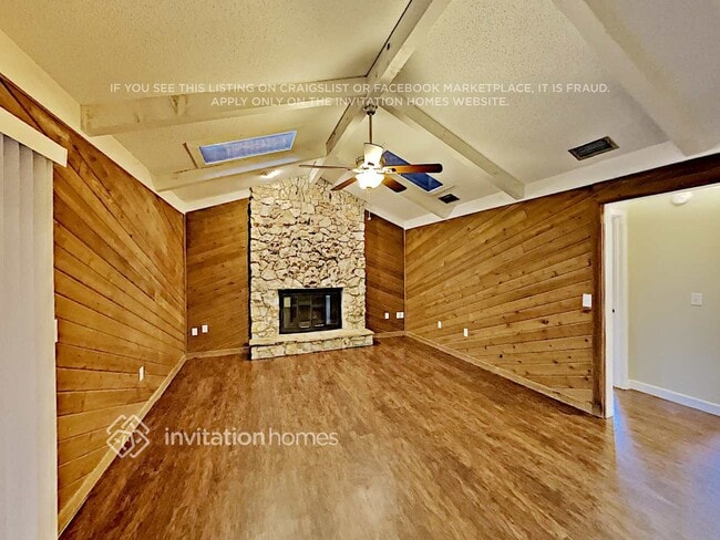 Building Photo - 2711 Citron Dr