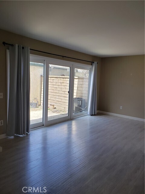 Foto del edificio - 5529 Muir Dr