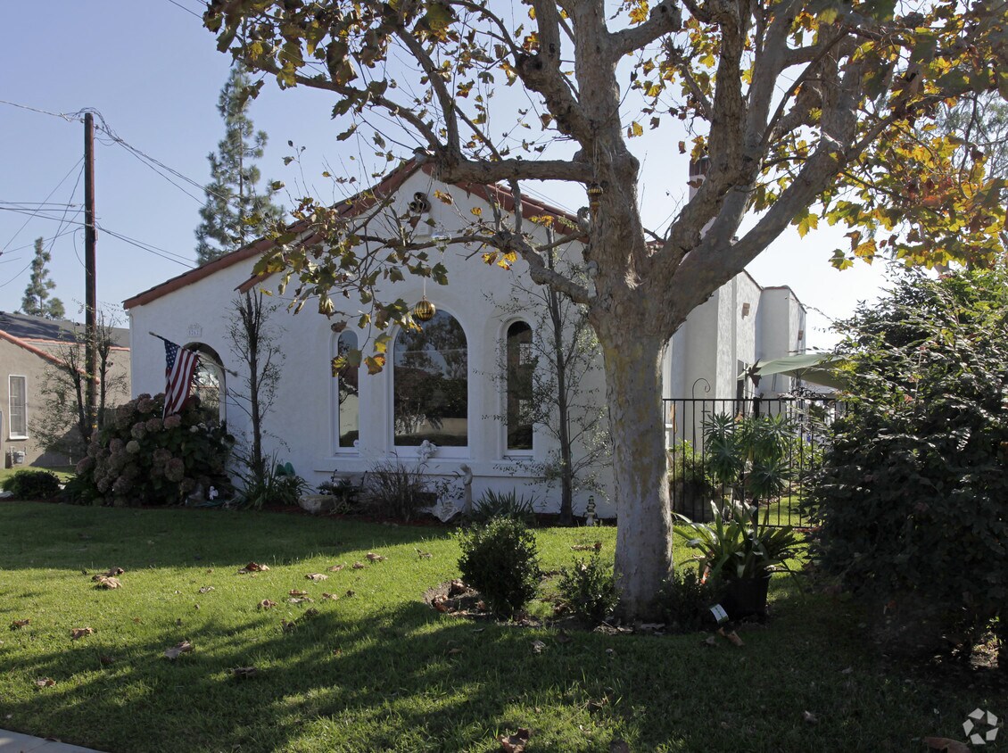 Foto del edificio - 5262-5264 Bishop St