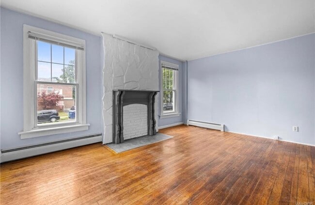 Foto del edificio - 619 Elmwood Ave