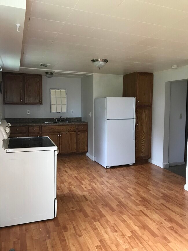 3821 Sterrettania Rd, Erie, PA 16506 House Rental in Erie, PA