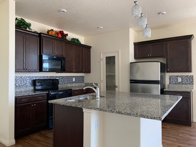 Foto del edificio - 5247 S Tatum Pl