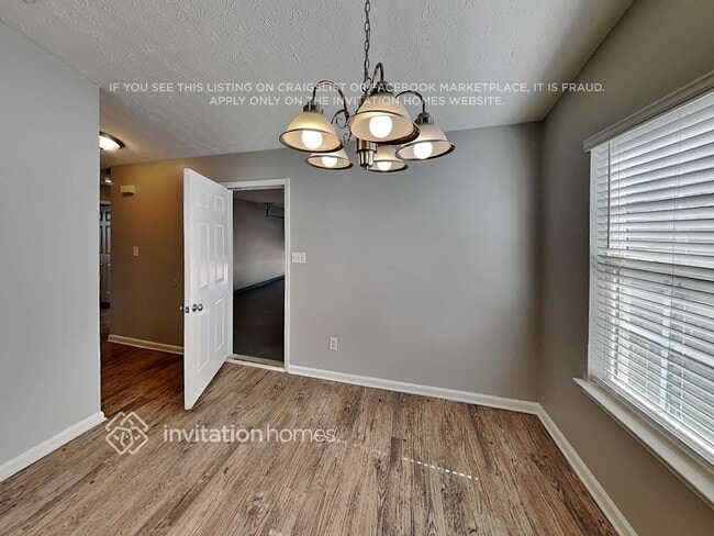 Building Photo - 1720 Courtyard Ln