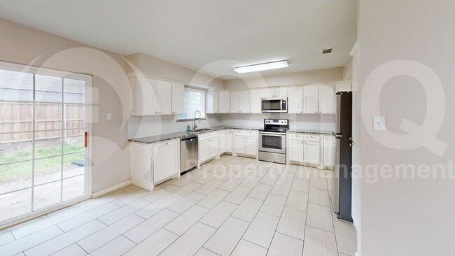 Building Photo - 408 Scenic Dr