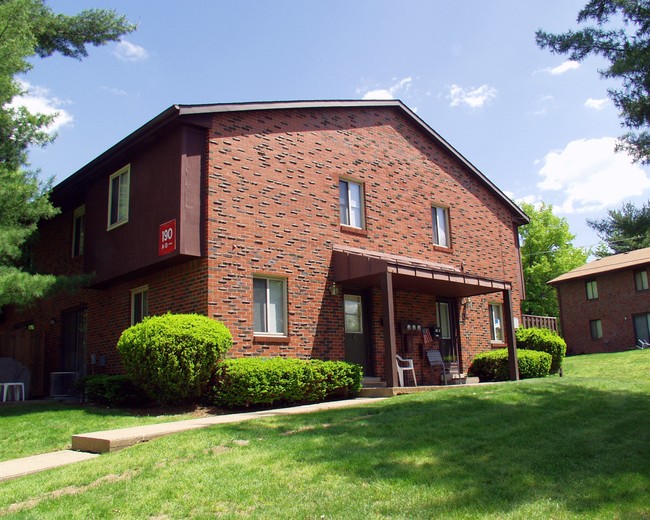 Building Photo - 795-10 Pine Valley Dr