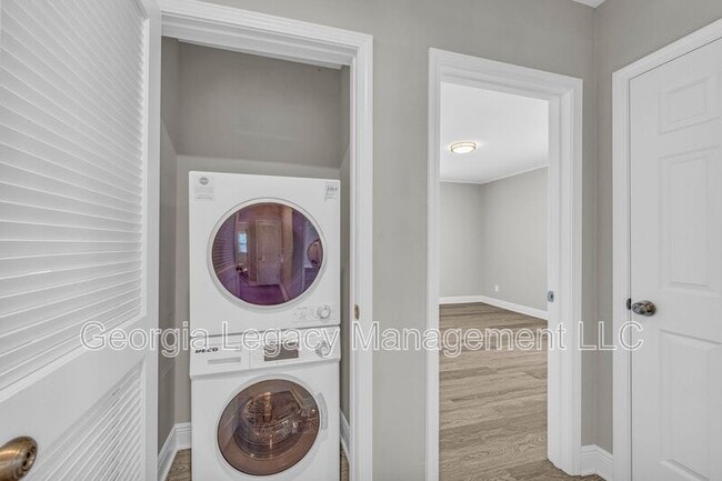 Foto del edificio - 36 Andrews Ct