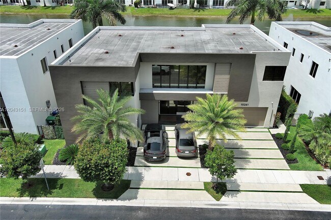 Foto del edificio - 10261 NW 74th Terrace