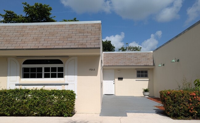 Building Photo - 17262 SW 112th Pl