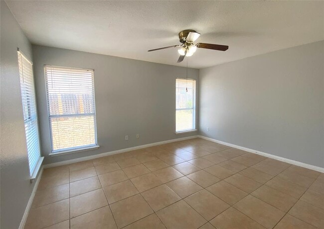 Building Photo - 2308 Wright Cir