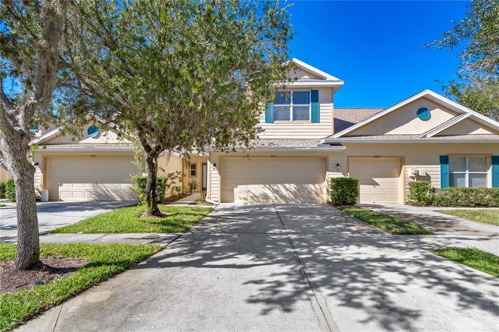Foto principal - 8927 Iron Oak Ave