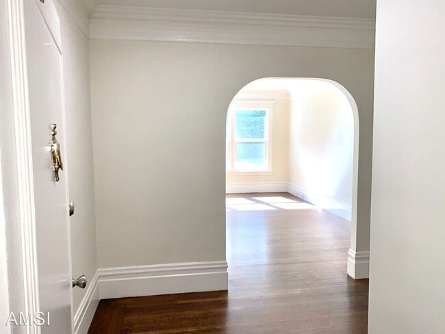 Building Photo - 1 br, 1 bath House - 1505 Gough Street #9