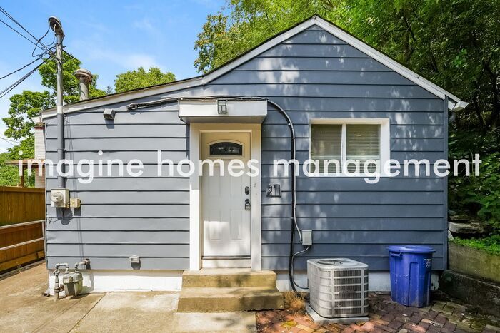 Primary Photo - 211 57th Street