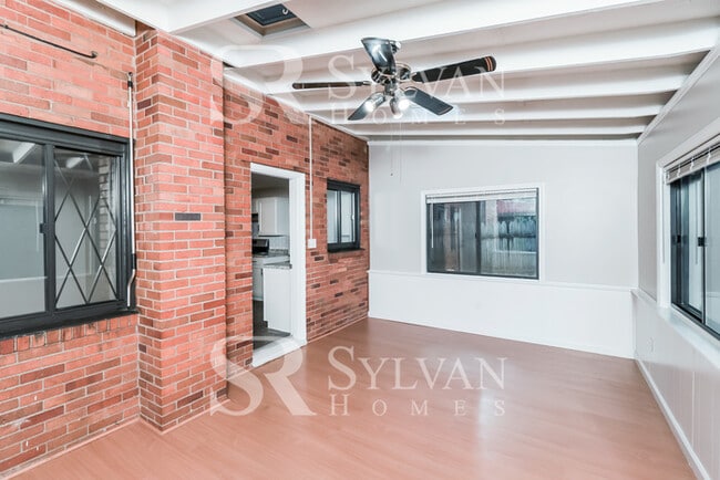 Building Photo - Come view this charming home