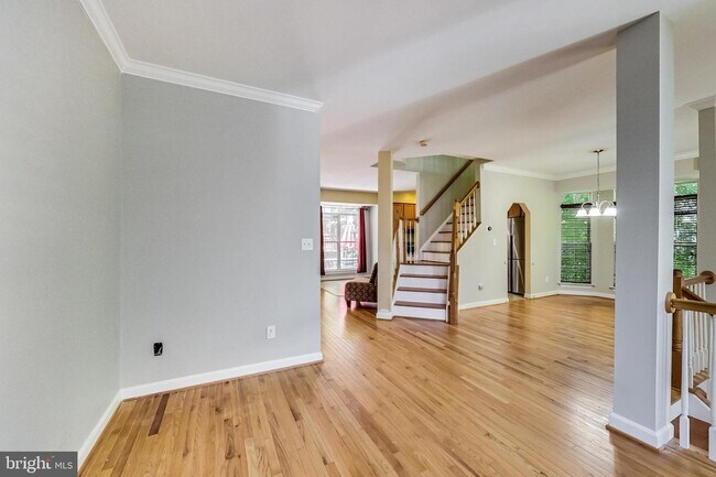 Foto del edificio - 20560 Willoughby Square