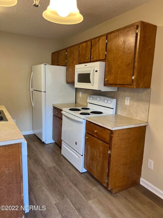 Building Photo - 1126 Brownlea Dr